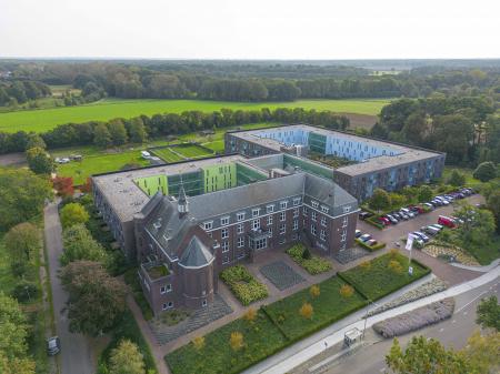Studenten opgelet! Wonen zonder huurkosten in St. Charles in Heythuysen