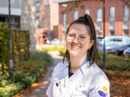 Bo vertelt: “In vier maanden mijn diploma én precies doen wat ik wilde: meer betekenen voor bewoners.”